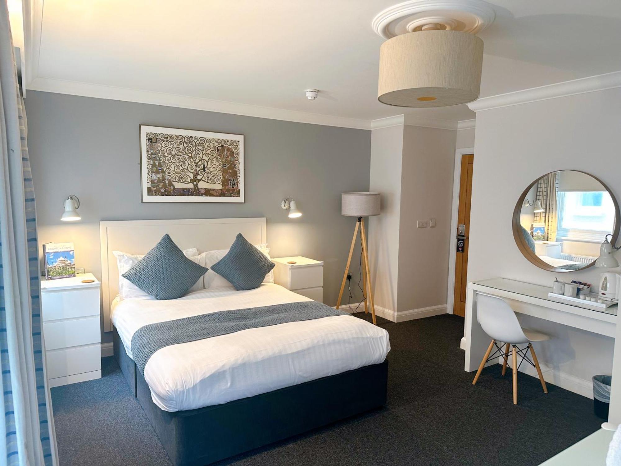 เลอจ็นด์ส โฮเต็ล Hotel Brighton ภายนอก รูปภาพ