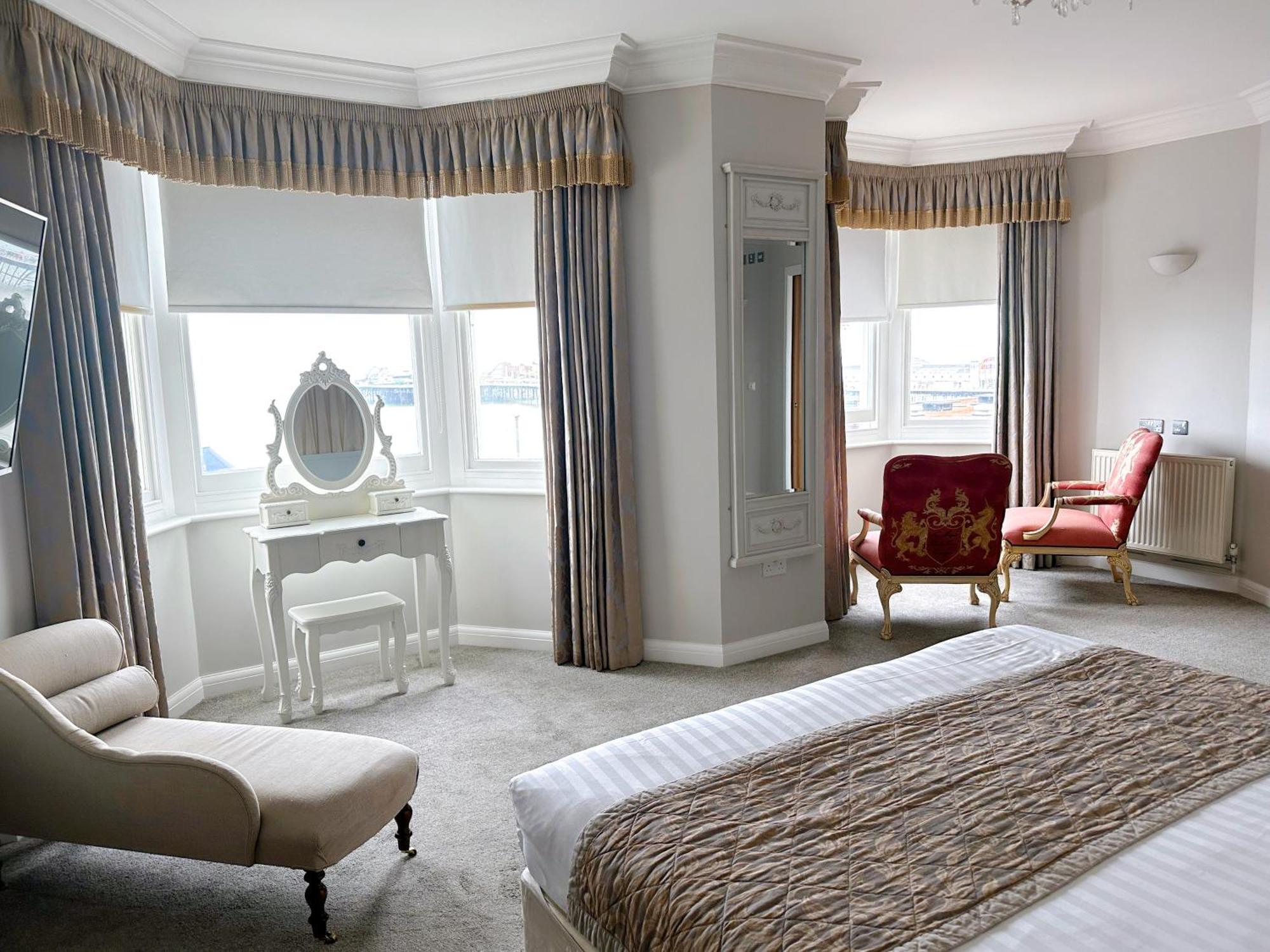 เลอจ็นด์ส โฮเต็ล Hotel Brighton ภายนอก รูปภาพ