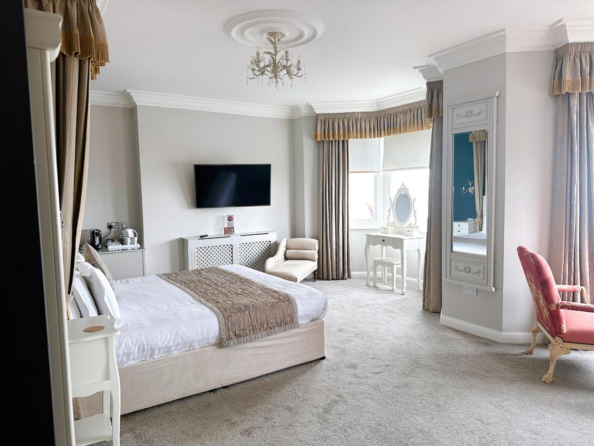 เลอจ็นด์ส โฮเต็ล Hotel Brighton ภายนอก รูปภาพ